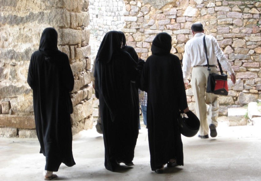 burqa-clad-women-in-hyderabad.jpg